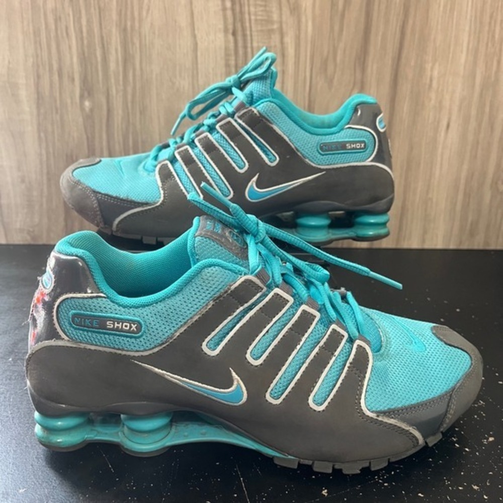 Nike Shox NZ Turquoise & Charcoal Grey Running Shoes Women's Size 8.5 314561-040